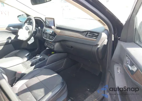 2020 Ford Escape Titanium из США, поврежденный, VIN 1FMCU9J94LUA08159